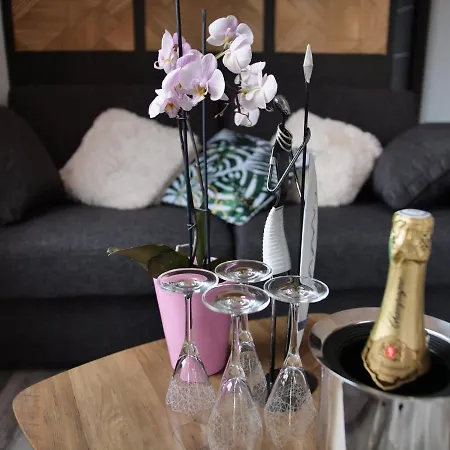 A 50m Reves De Les Bains De *