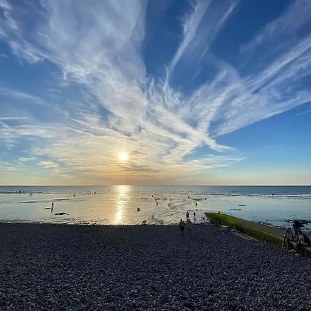 A 50m Reves De Les Bains De *